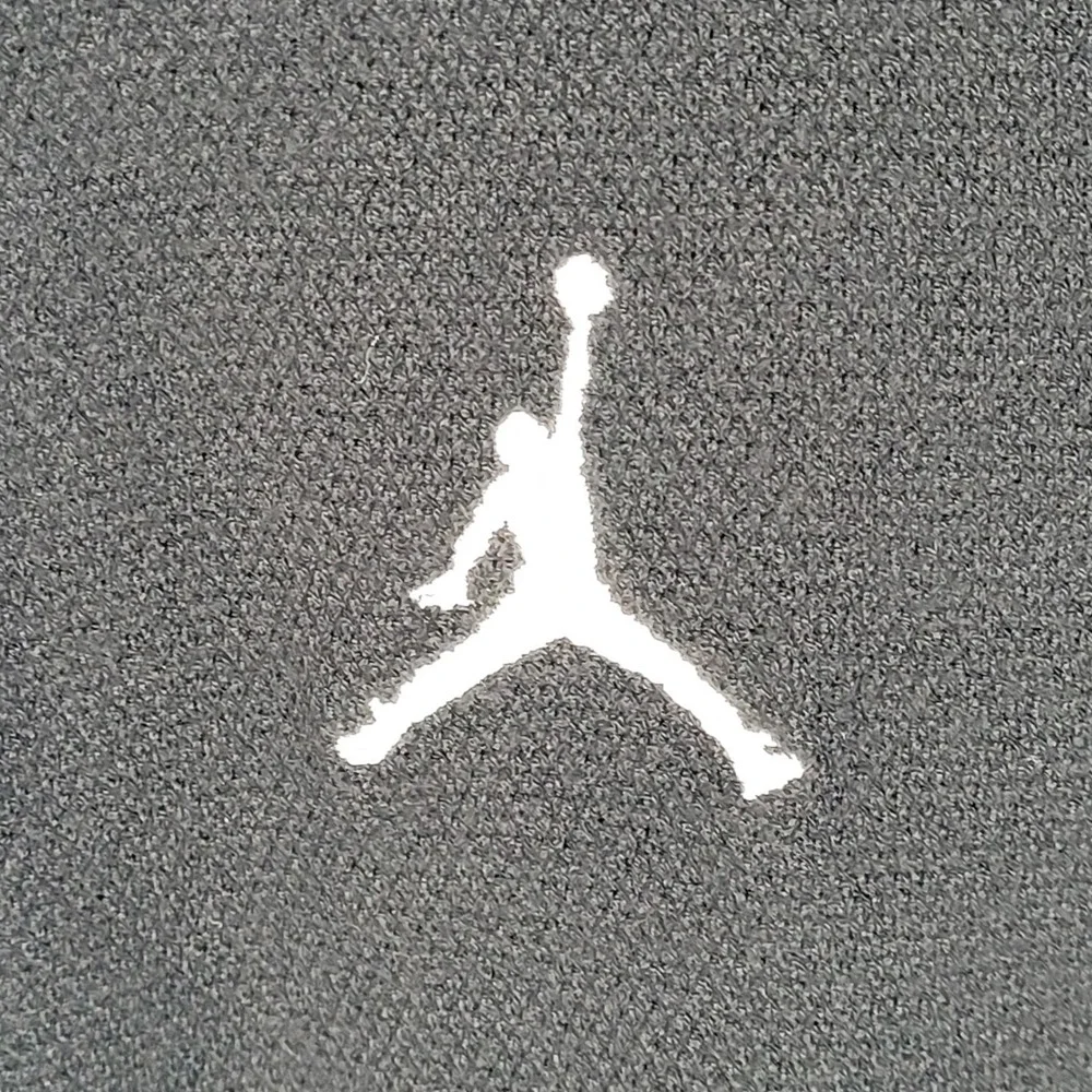 Rare Jordan NBA Charlotte Hornets Mens Large Black Knit Crewneck Sweater